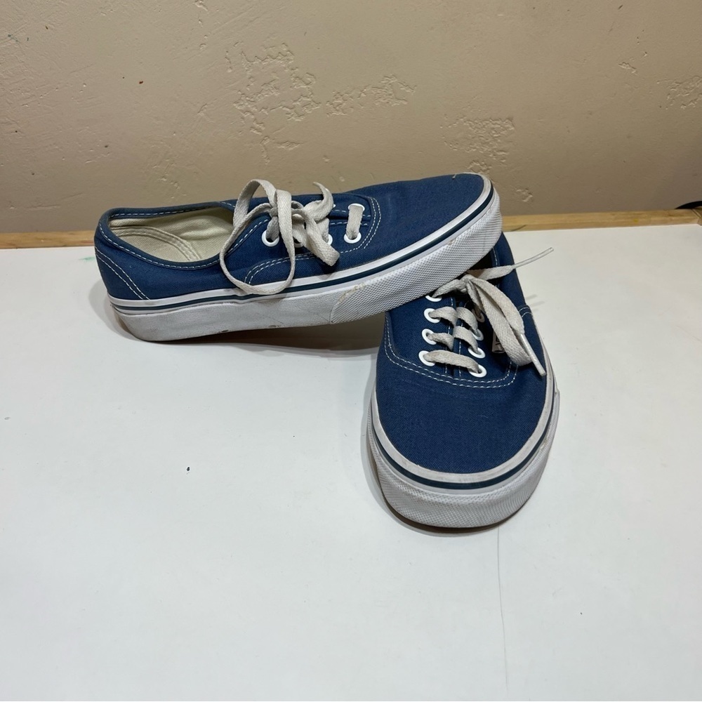 Vans Authentic Navy Blue Women’s Low Top Canvas Shoes Sneakers Size 6.5